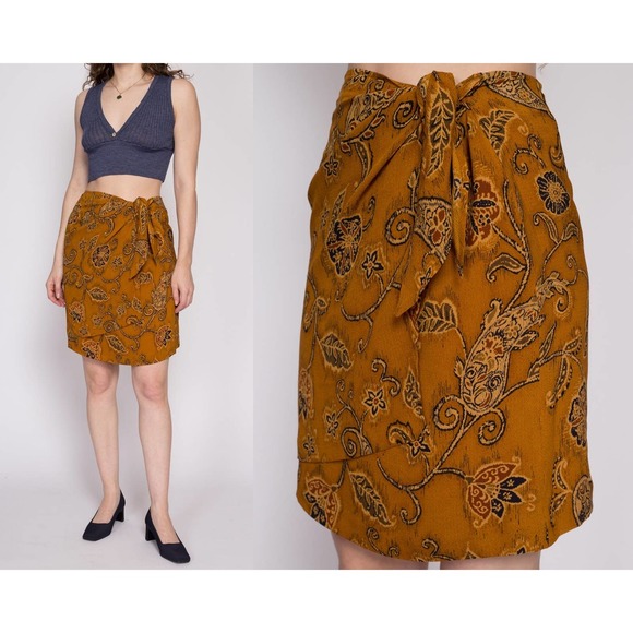 Vintage Silk Floral Paisley‎ Mini Wrap Skirt - Medium | 90s Boho Miniskirt - Picture 1 of 8